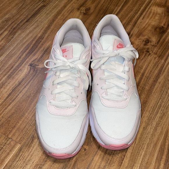 Nike Women's 9.5 sneakers air max pearl Pink white 2022 low top shoes athletic - Picture 2 of 8